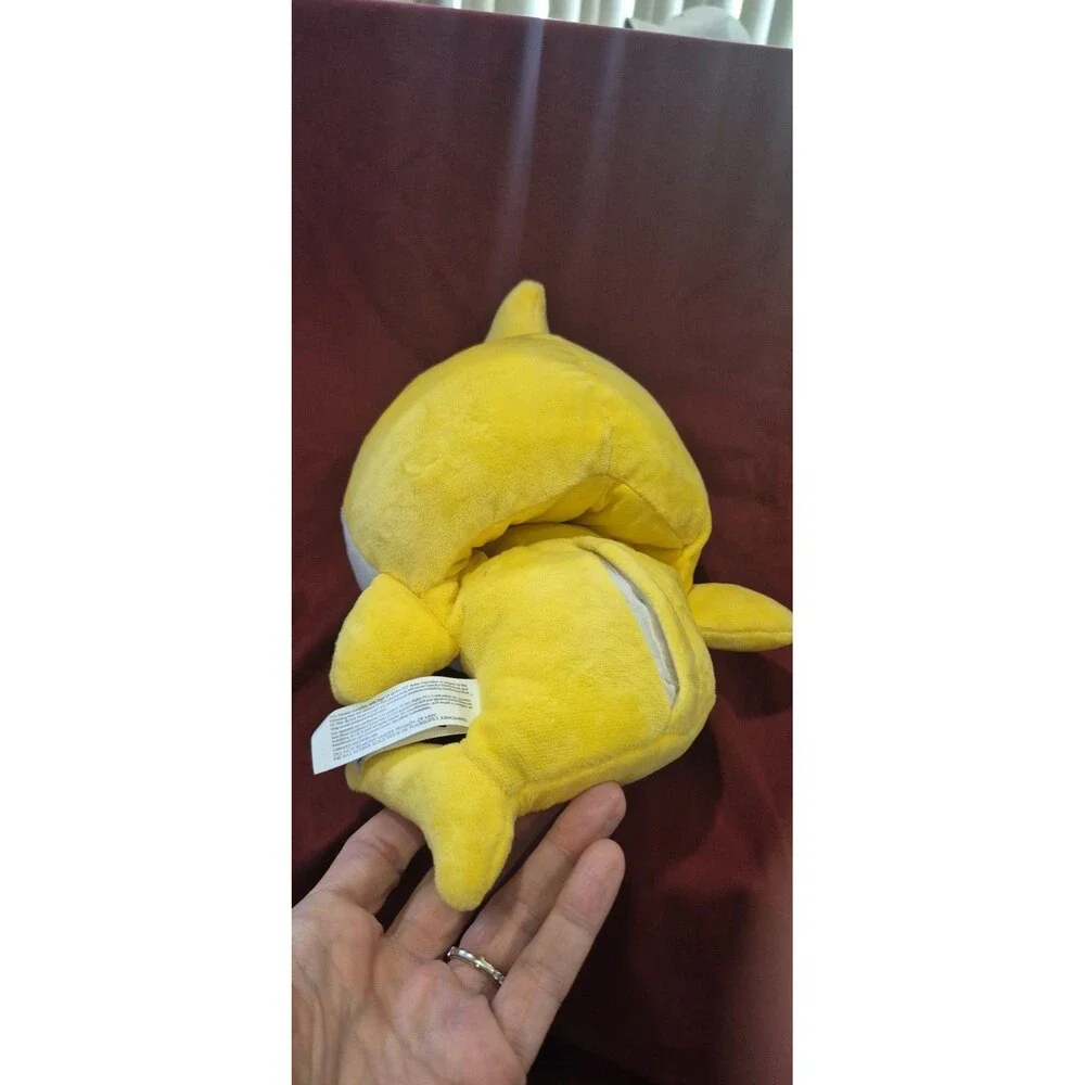 WowWee Pinkfong Yellow Baby Shark Musical Singing Hand Puppet Plush Toy Works